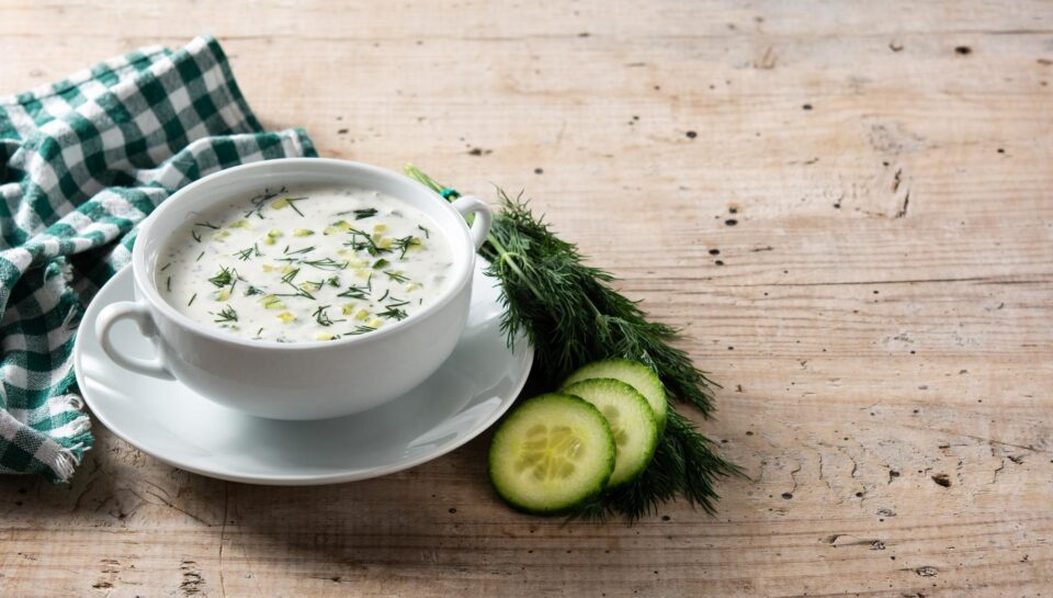 Supa-rece-de-castraveti-si-iaurt