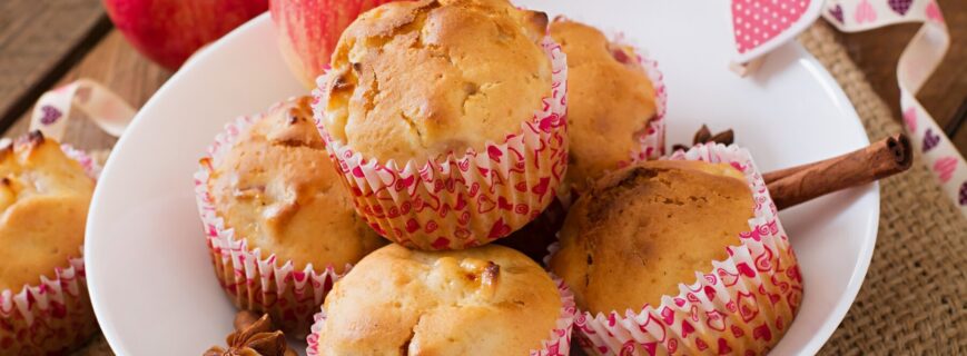 Briose cu mere si scortisoara