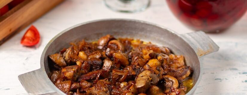 Mushroom stew with dill