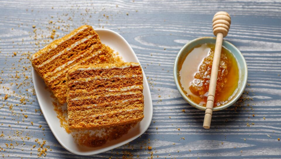 Prajitura cu foi de miere