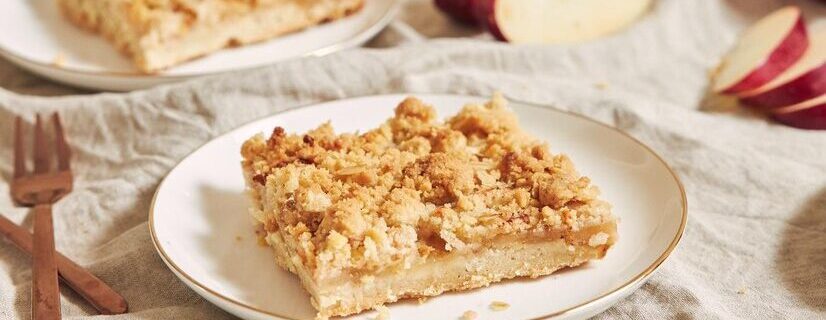 Prajitura cu mere rase si gris