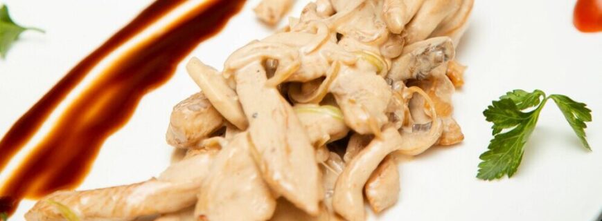 Pui cu smantana si usturoi