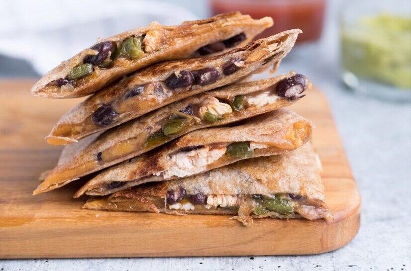 Quesadilla cu branza si fasole